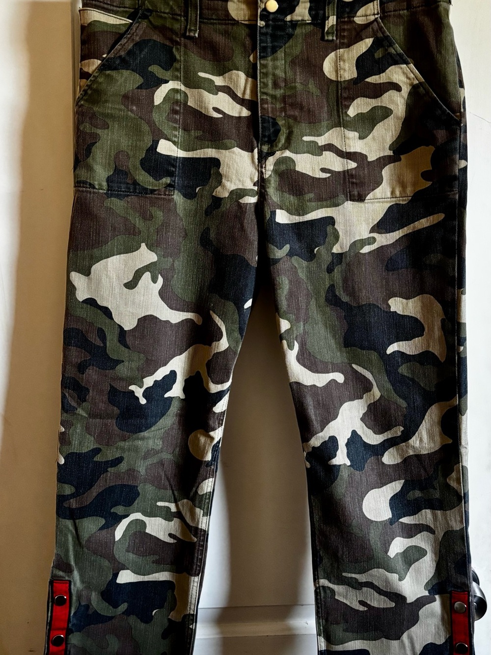 Veronica Beard Gisela 10.5" Straight Leg Crop Camo Jeans - Picture 2 of 8